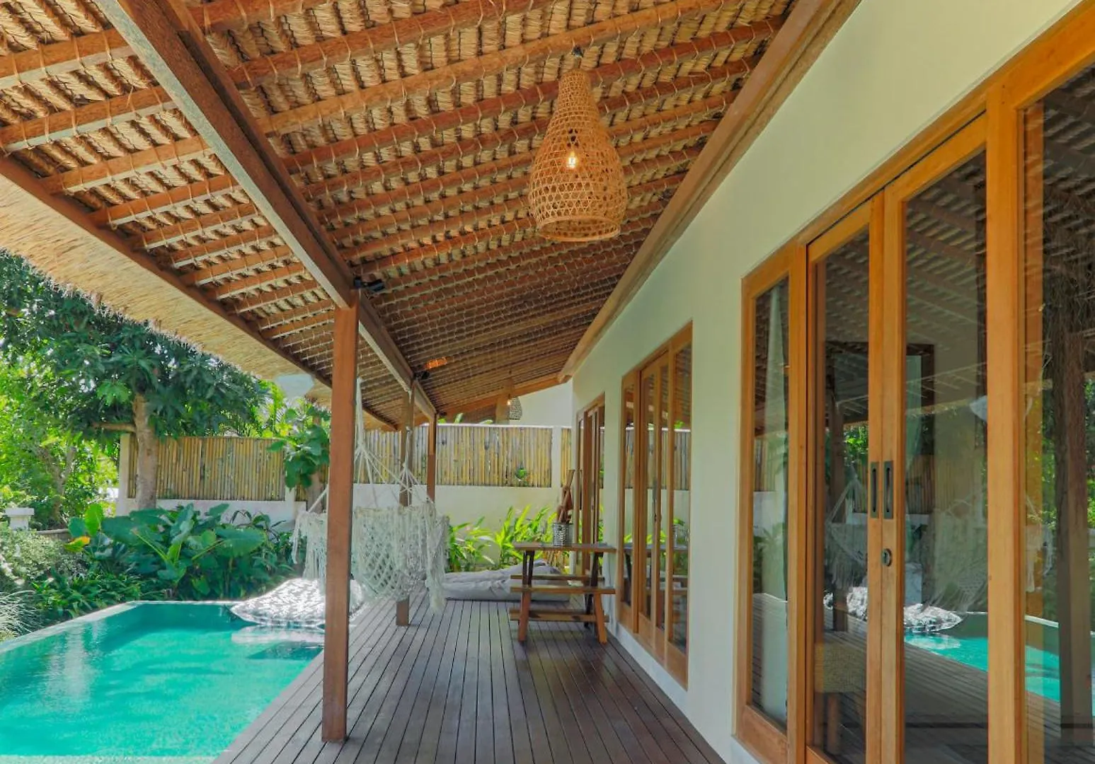 Отель Gypsea Bali Улувату Индонезия